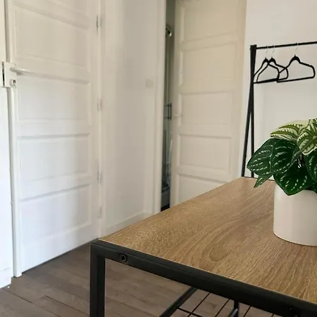 Apartment Centre D *