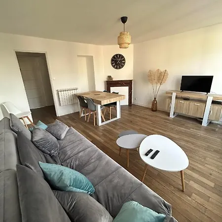 Centre D Apartment *