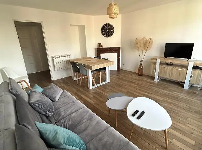 Centre D Apartment *